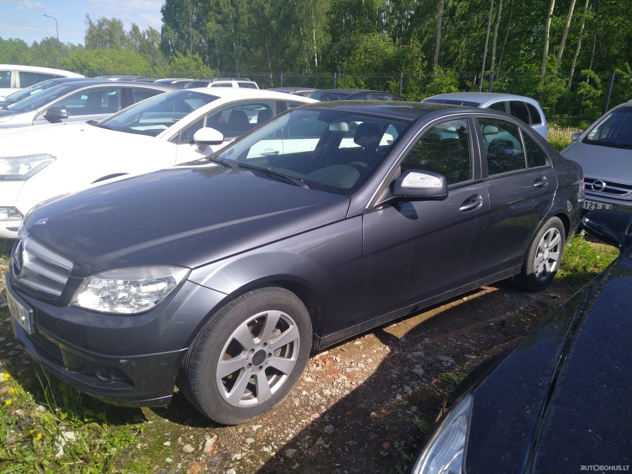 Mercedes-Benz C200 | 1