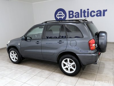 Toyota RAV4 | 3