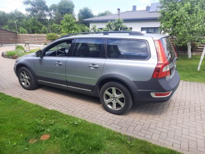 Volvo XC70 | 3