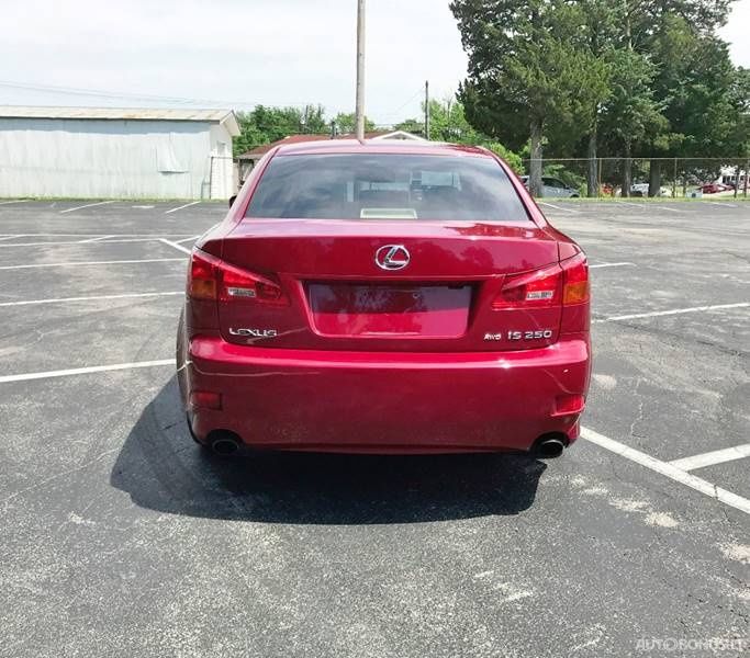 Lexus IS 250 | 3