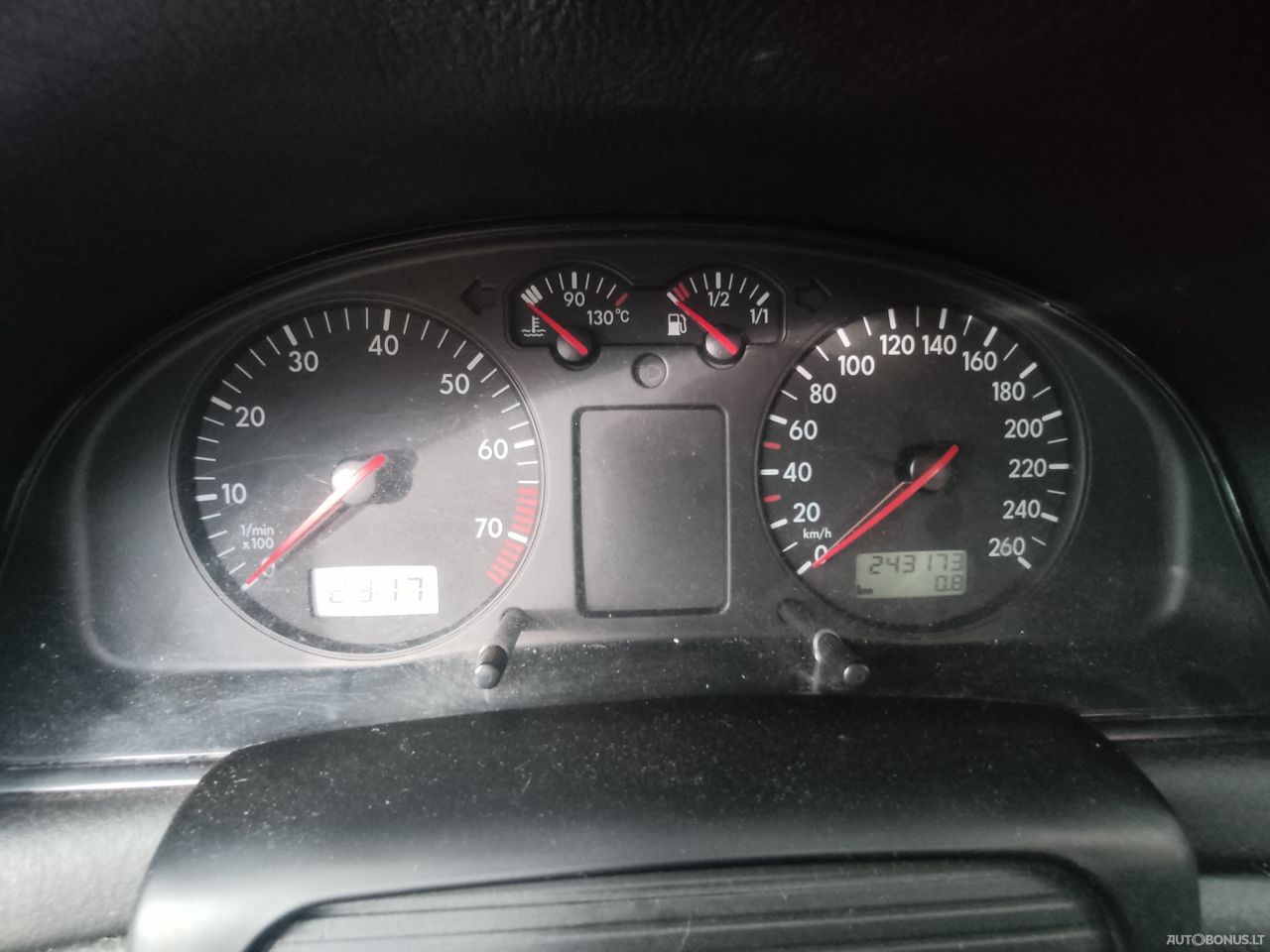 Volkswagen Passat | 4