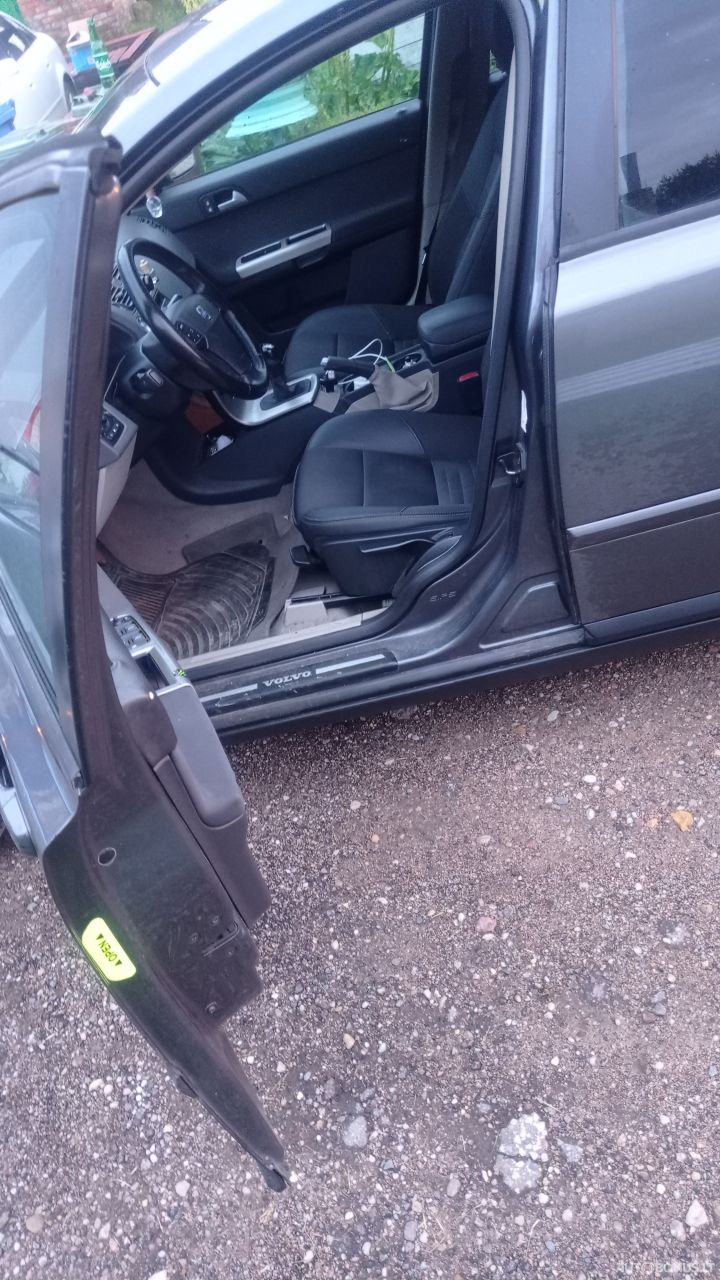 Volvo S40 | 9