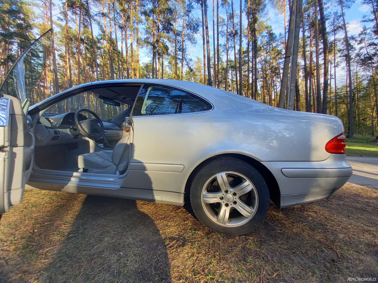 Mercedes-Benz CLK320 | 9