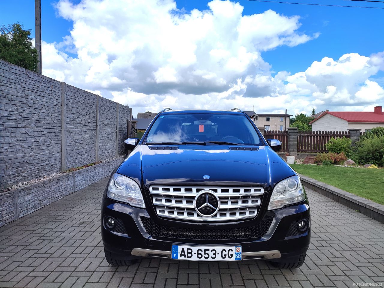 Mercedes-Benz ML300