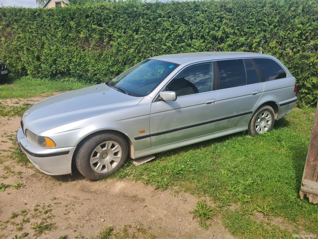 BMW 525 | 4