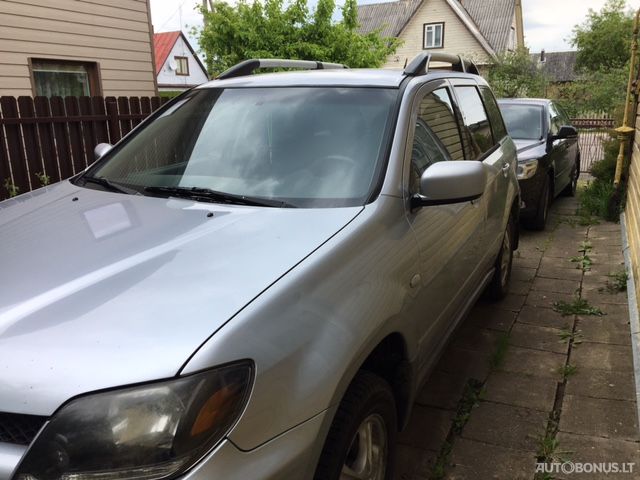 Mitsubishi Outlander | 1