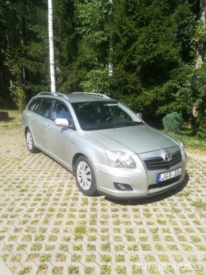 Toyota Avensis, 2.0 l., universalas