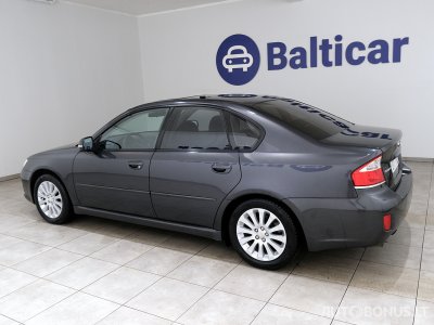Subaru Legacy | 3