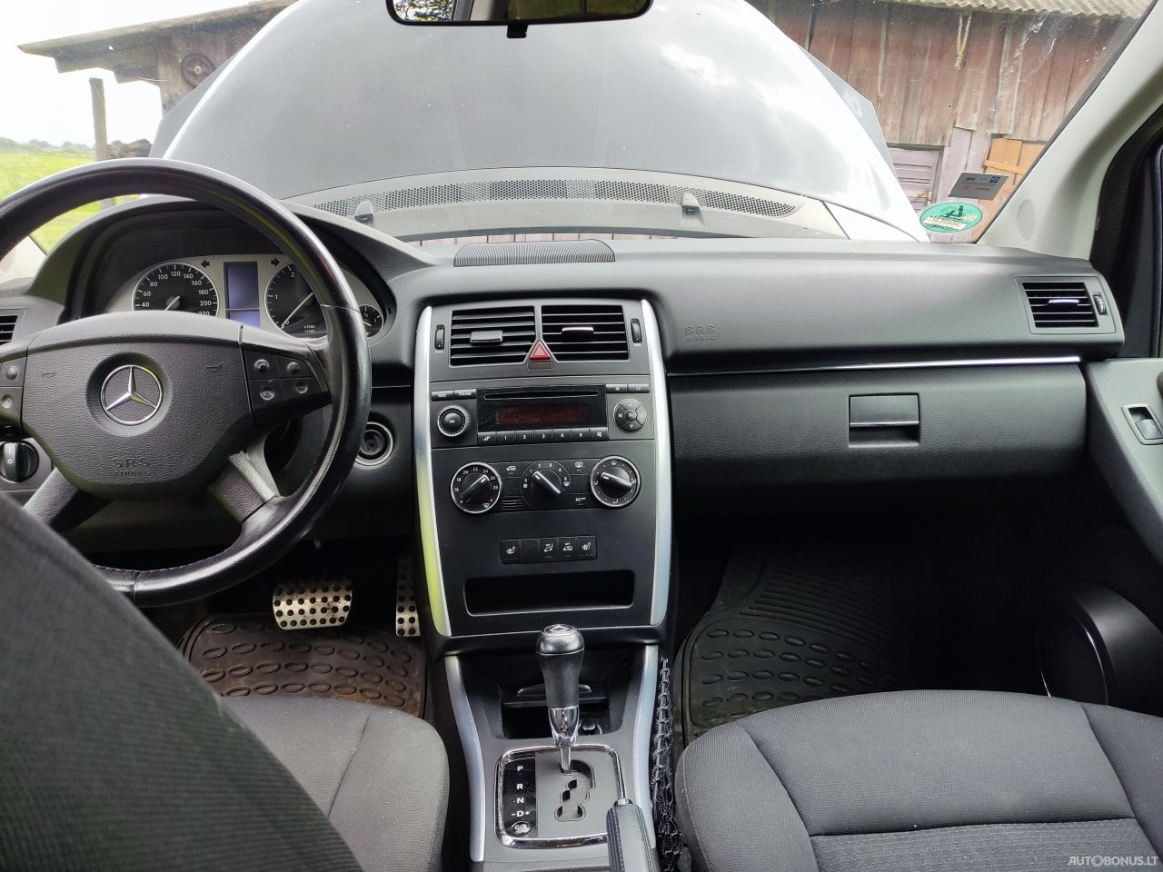 Mercedes-Benz B200 | 7