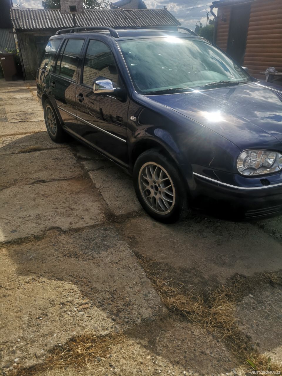 Volkswagen Golf | 1