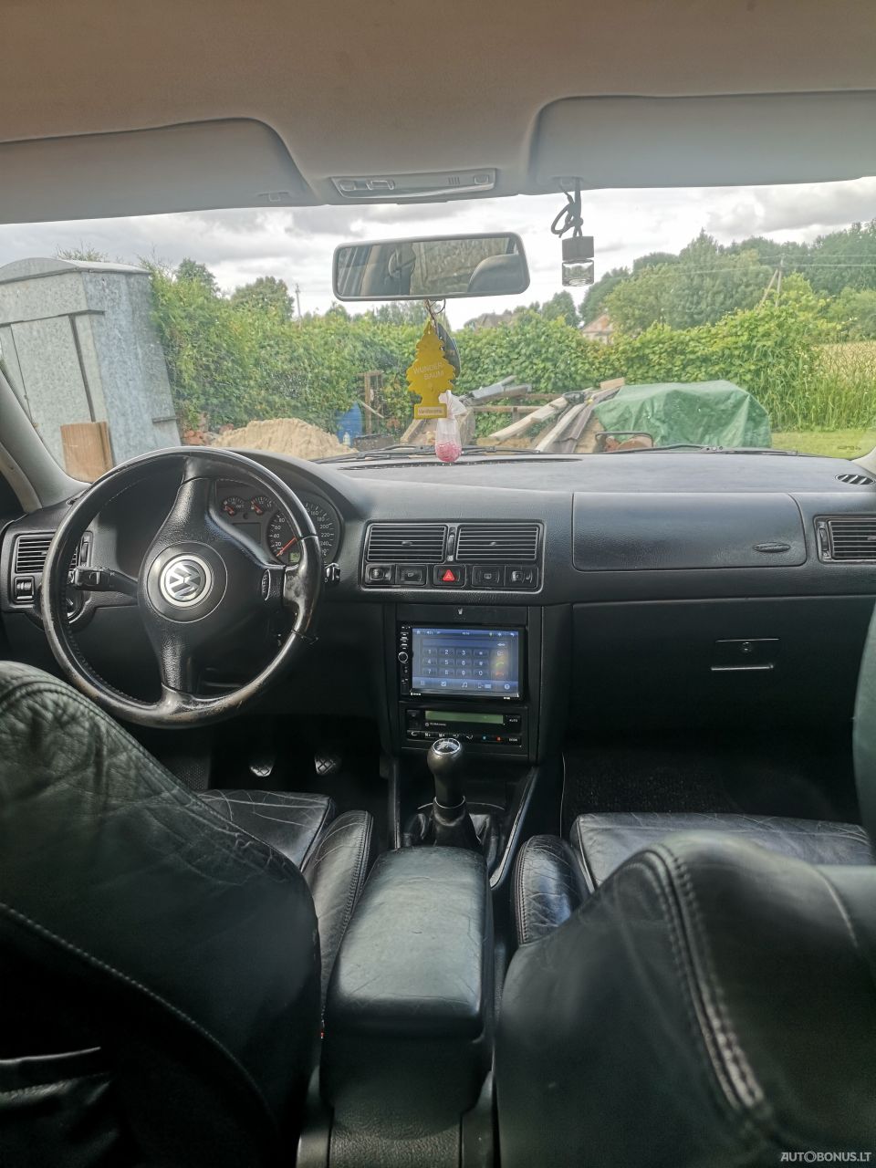 Volkswagen Golf | 8