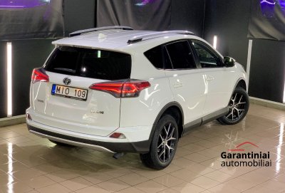 Toyota RAV4 | 1