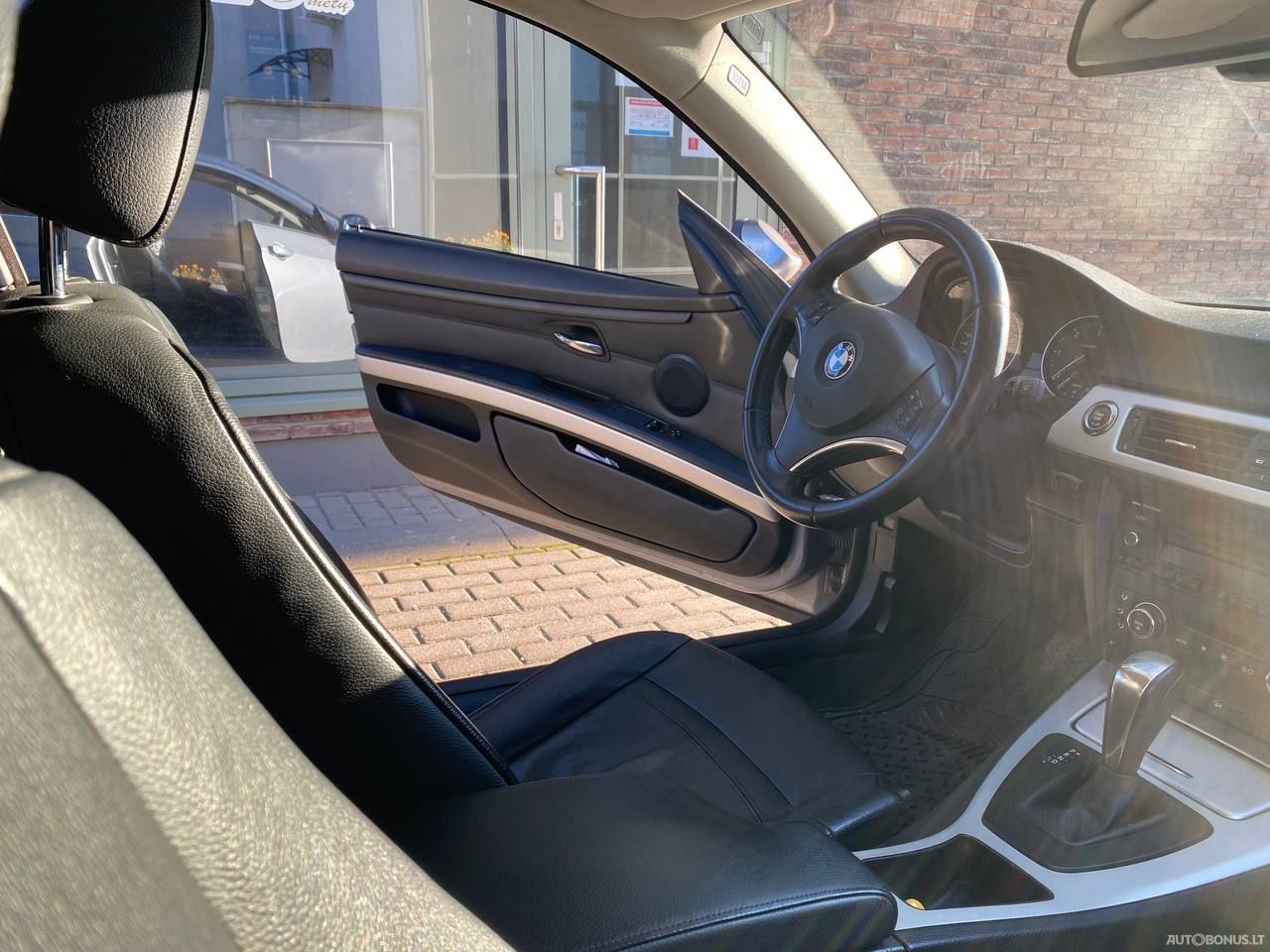 BMW 330 | 9