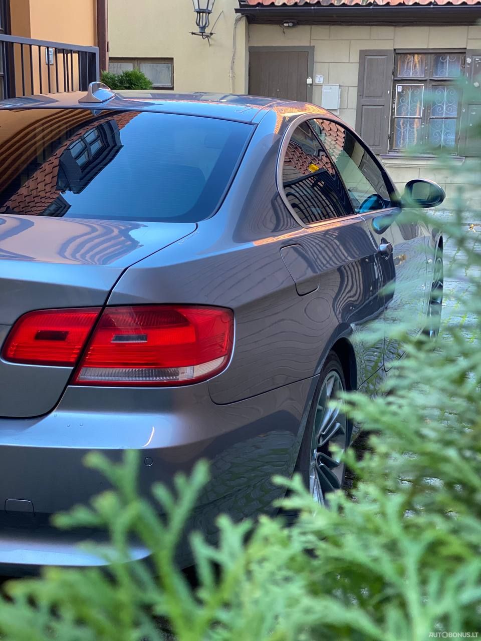 BMW 330 | 6