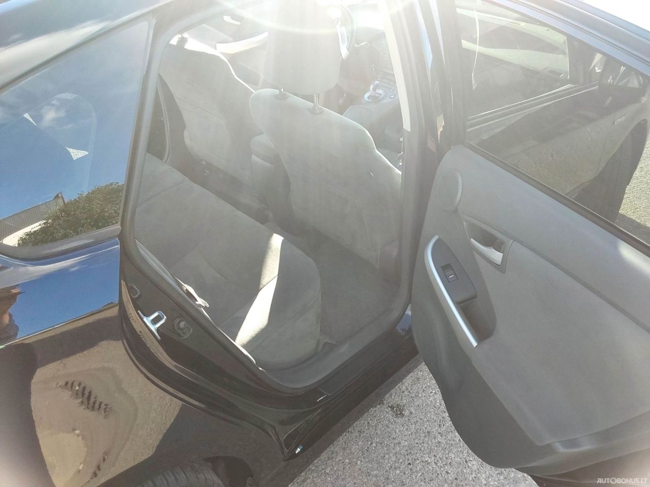 Toyota Prius | 11