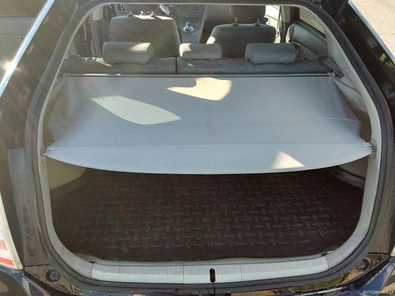 Toyota Prius | 8