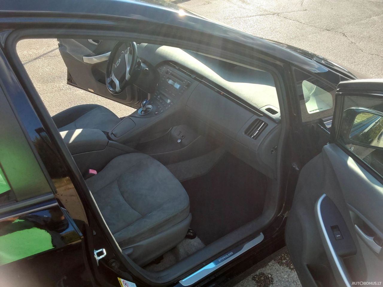 Toyota Prius | 10
