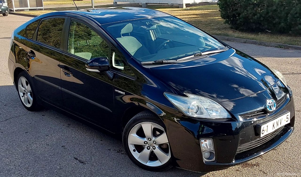 Toyota Prius, 1.8 l., hečbekas