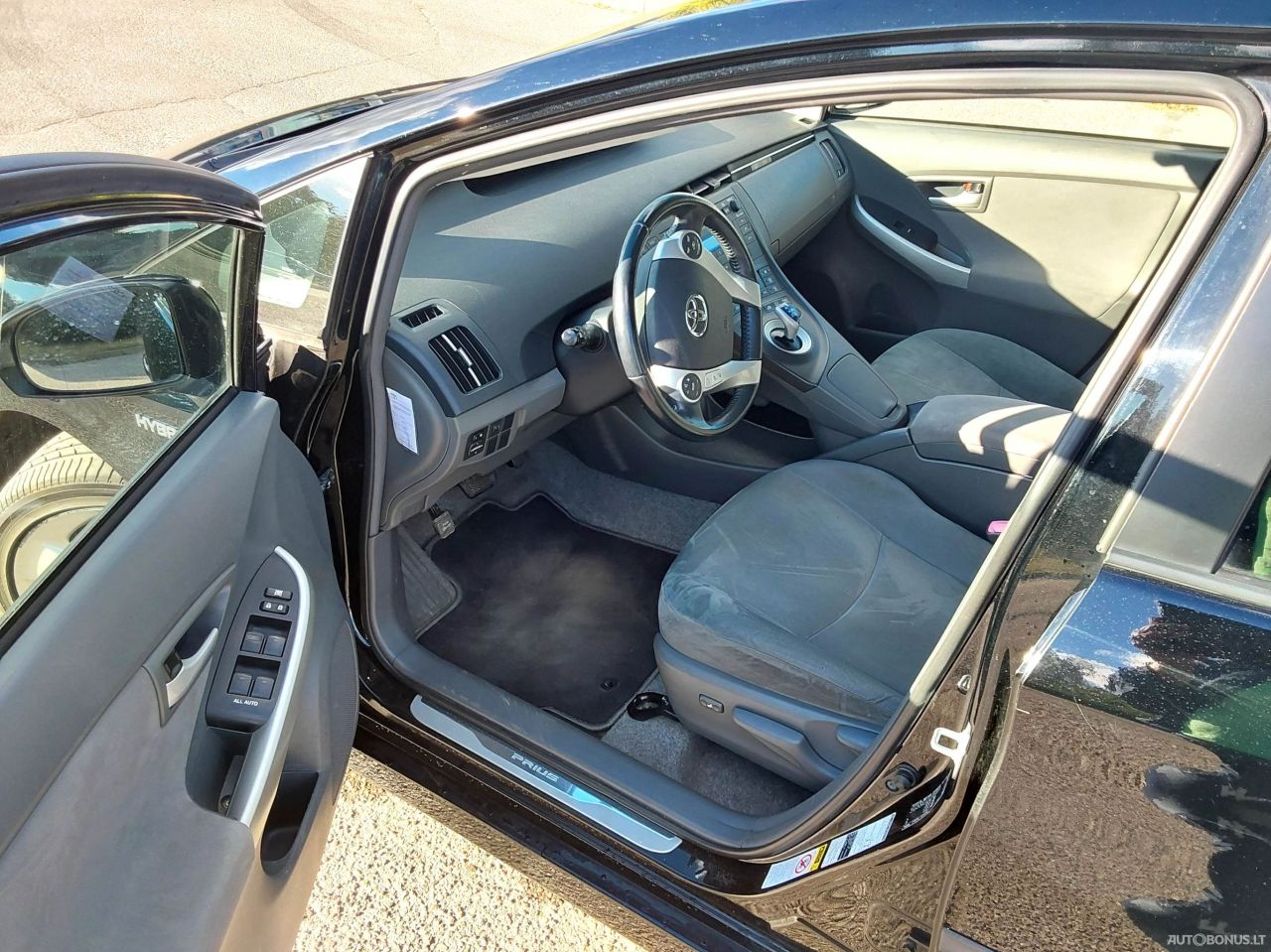 Toyota Prius | 9