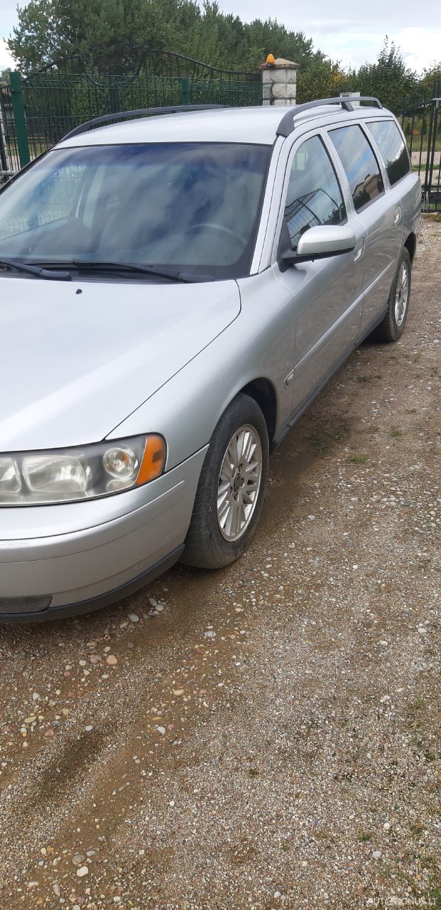 Volvo V70 | 4