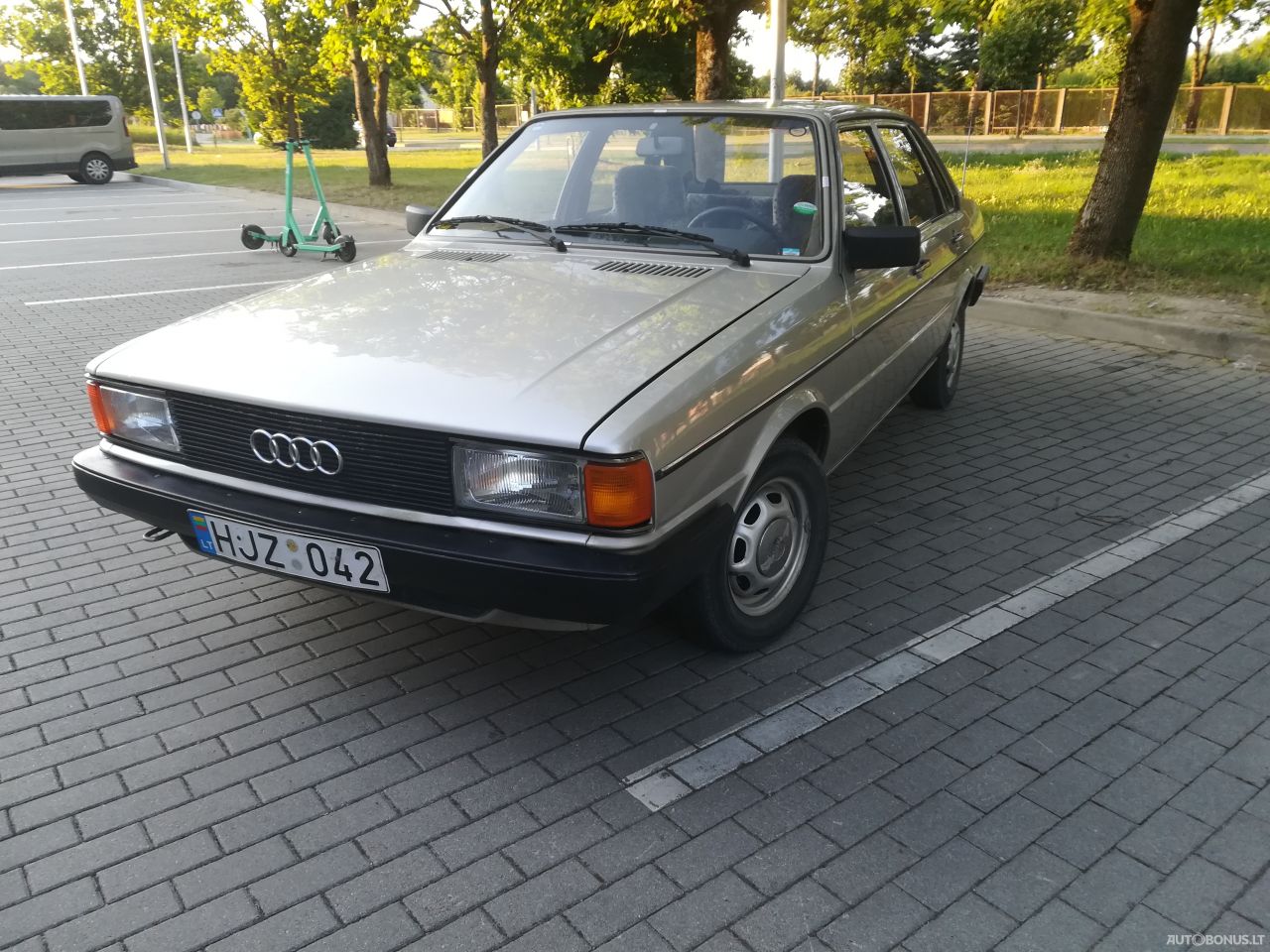 Audi 80