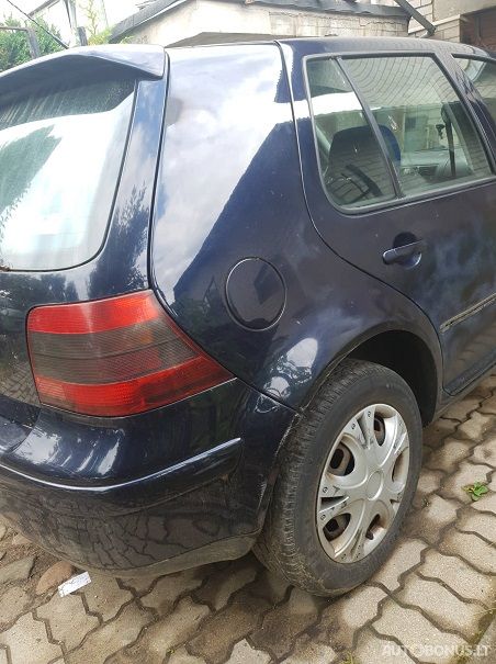 Volkswagen Golf | 1
