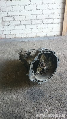 Audi A4, Sedanas