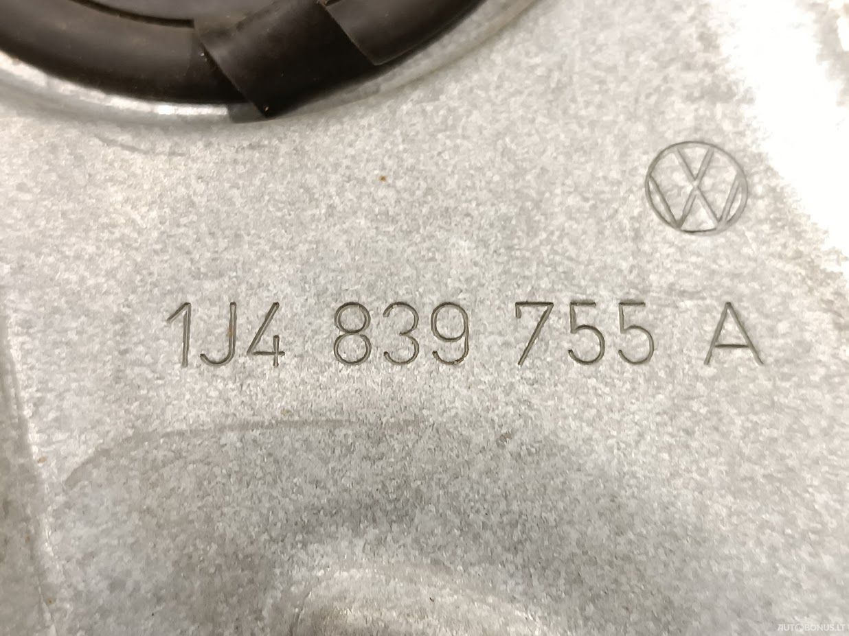 Volkswagen Golf, Hatchback | 7