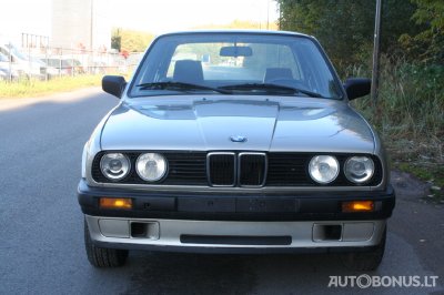 BMW 316, 1.6 l., saloon
