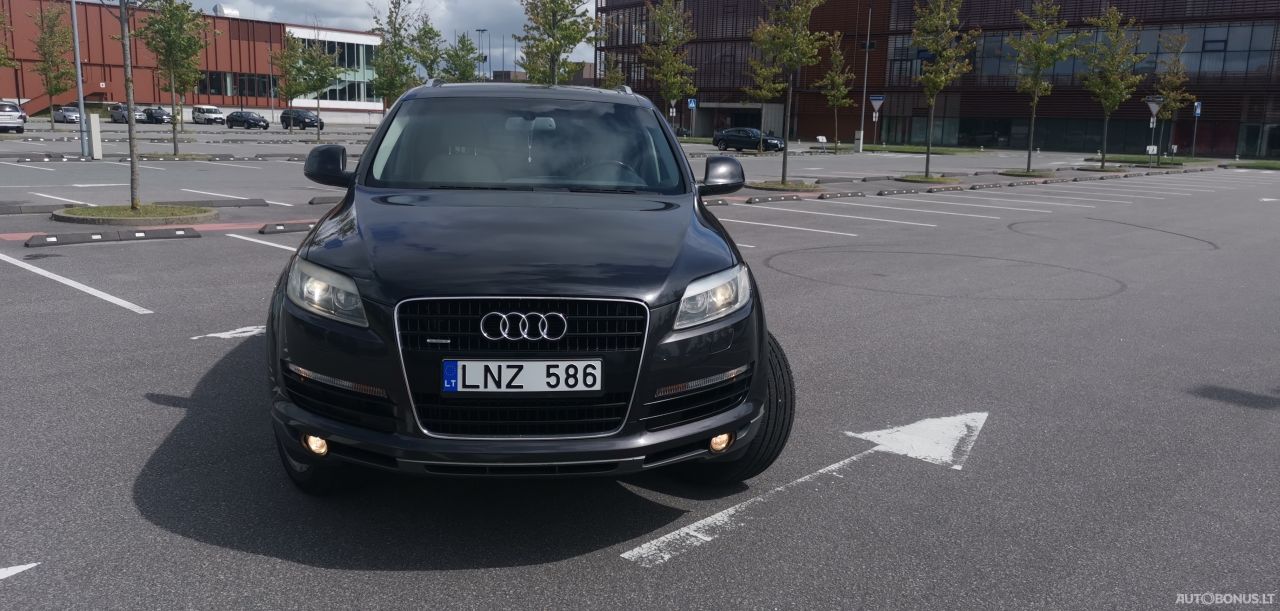 Audi Q7 | 3