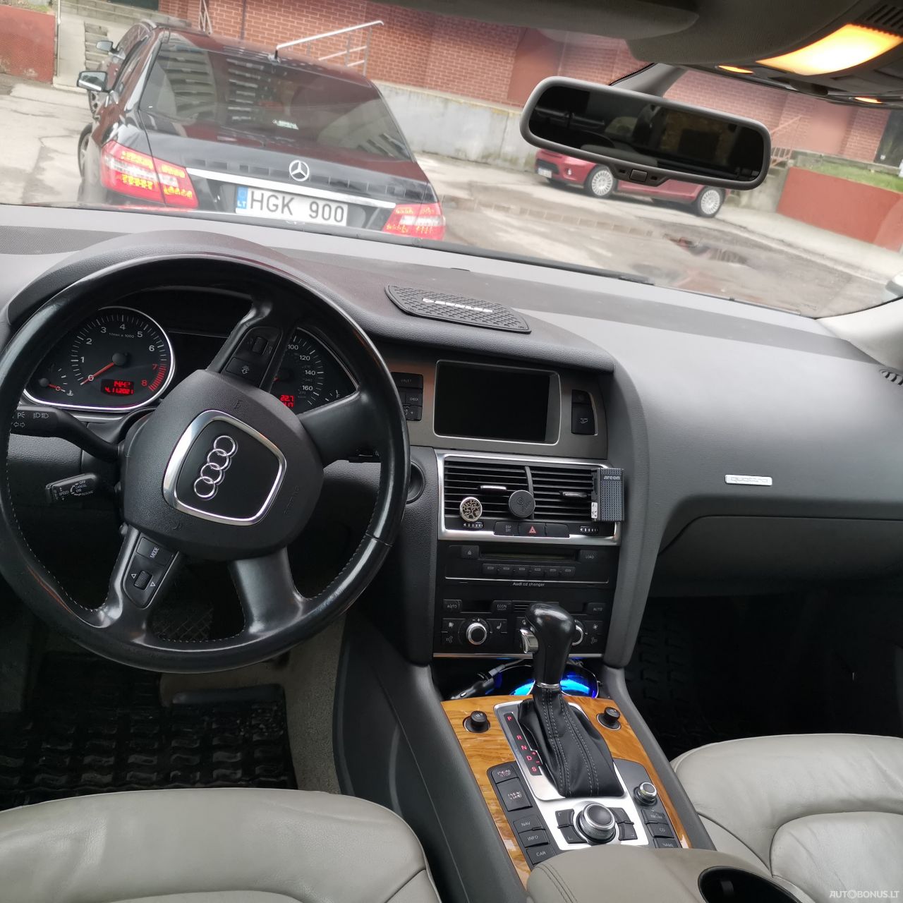 Audi Q7 | 14