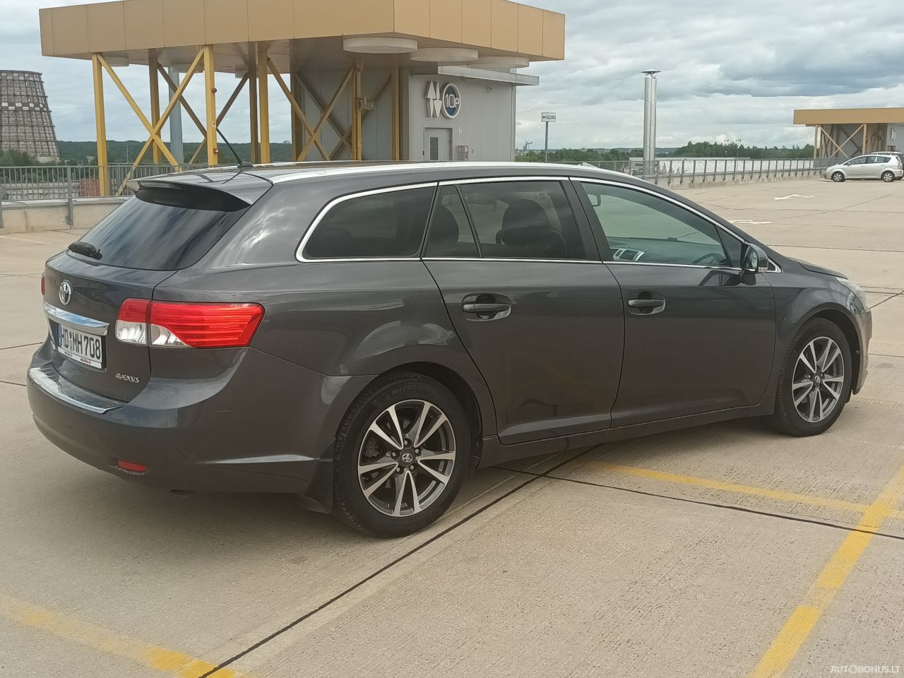 Toyota Avensis | 7