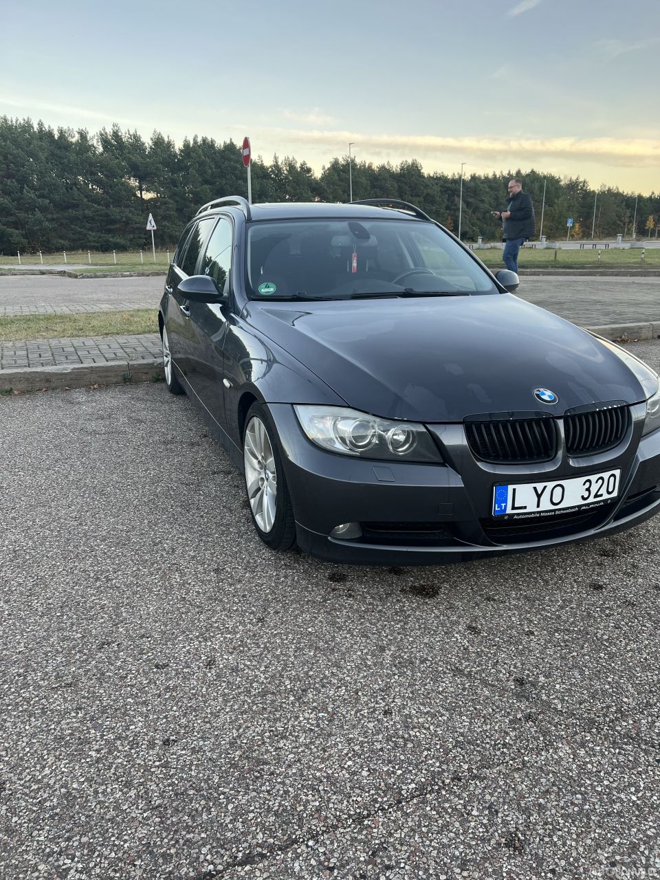 BMW 320