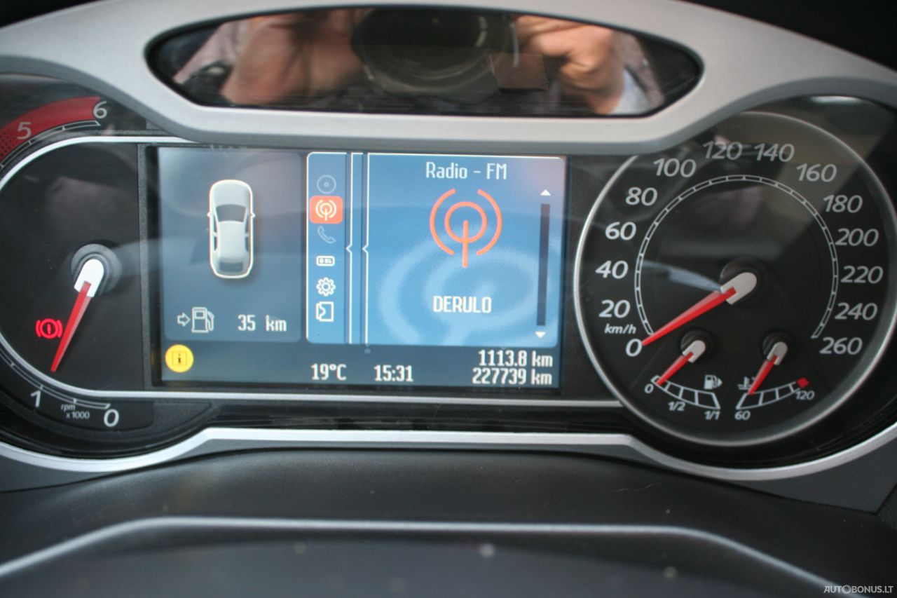 Ford Mondeo | 10