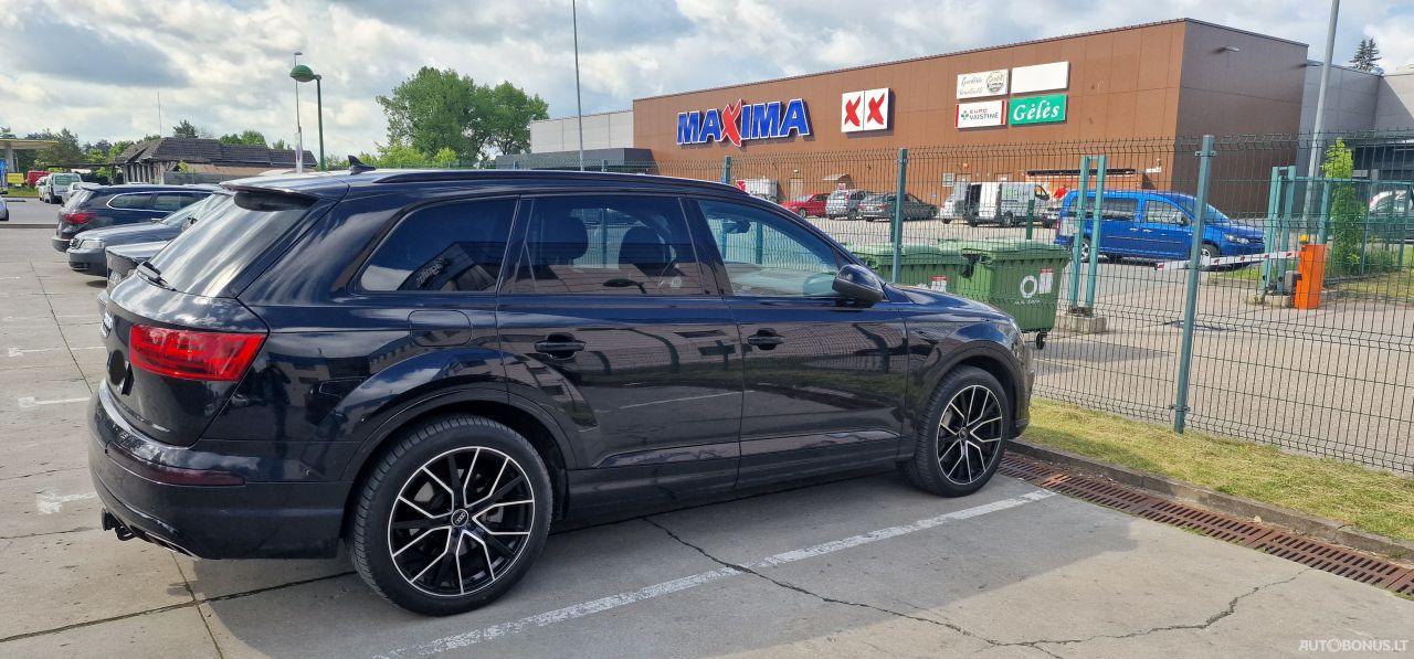 Audi Q7 | 2