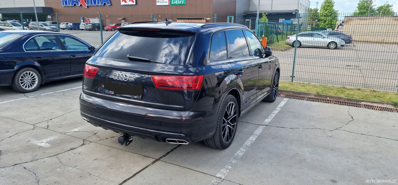 Audi Q7 | 4