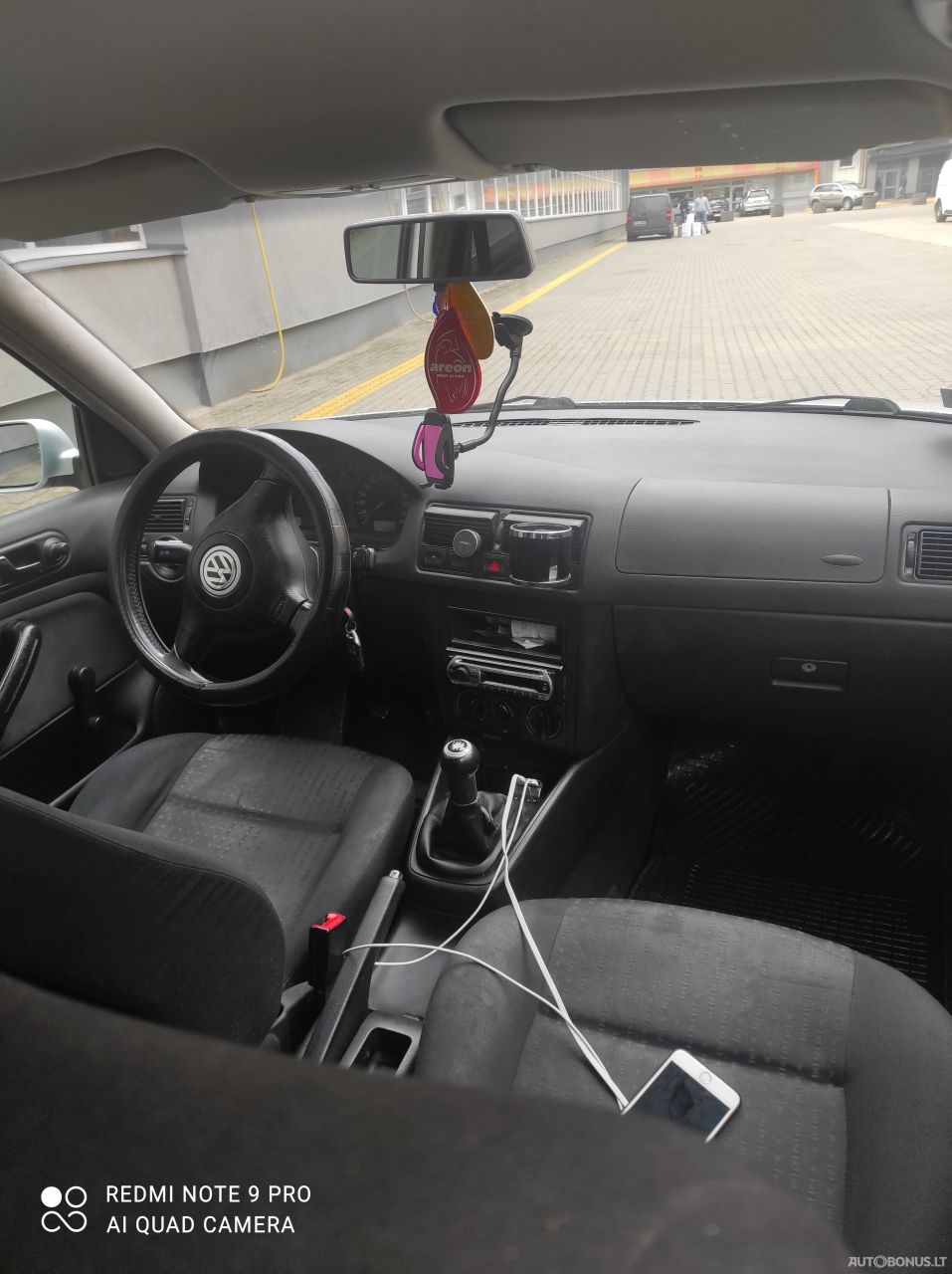 Volkswagen Golf | 3