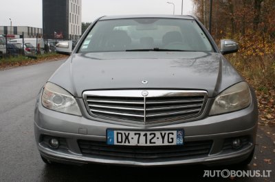 Mercedes-Benz C200