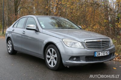 Mercedes-Benz C200 | 1