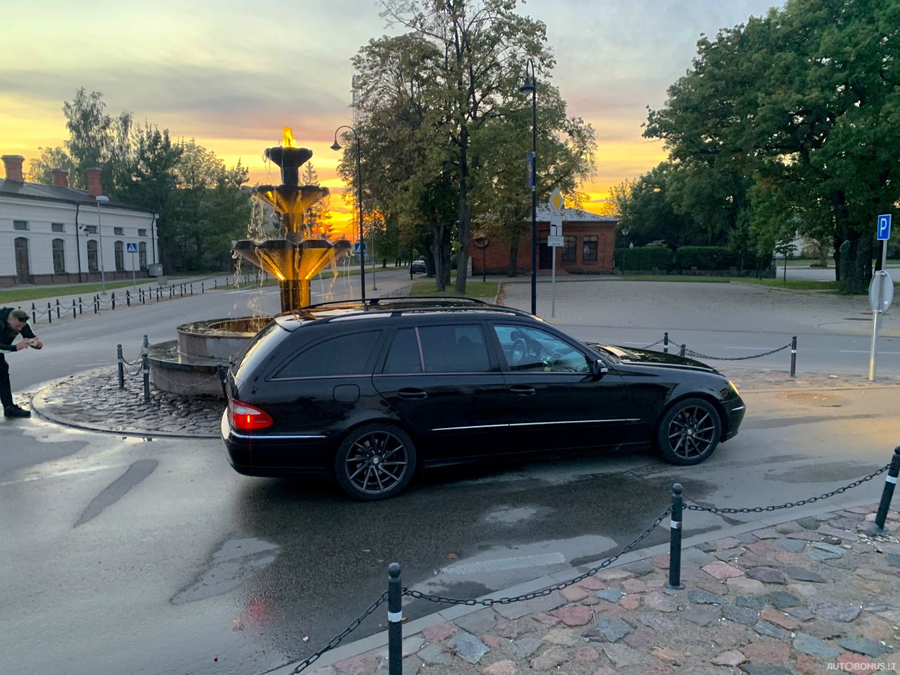 Mercedes-Benz E320 | 3
