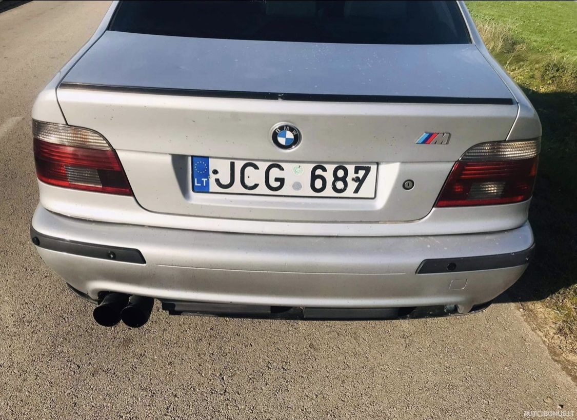 BMW 530 | 4