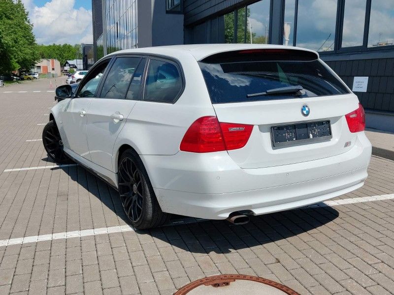 BMW 320 | 5