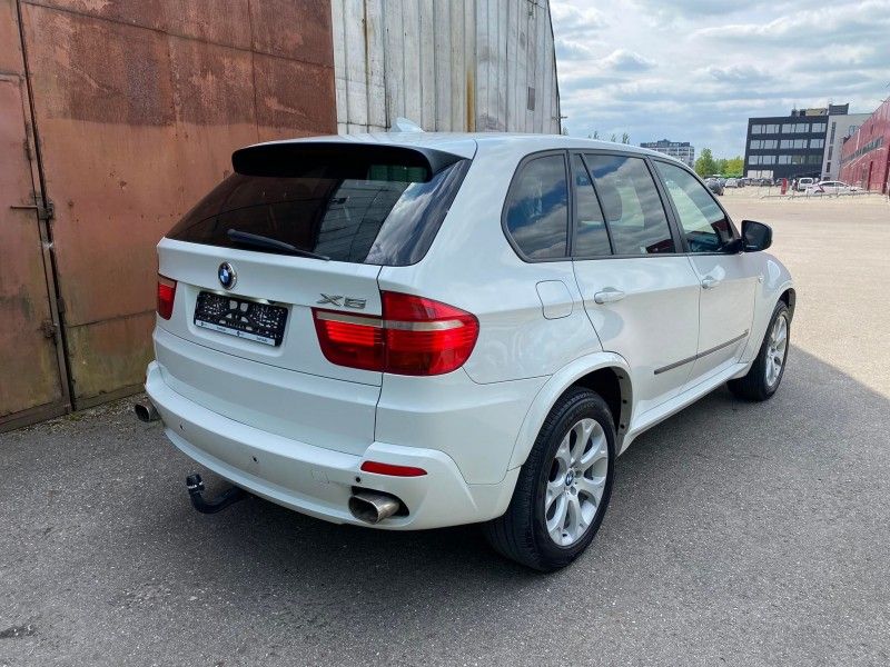 BMW X5 | 2