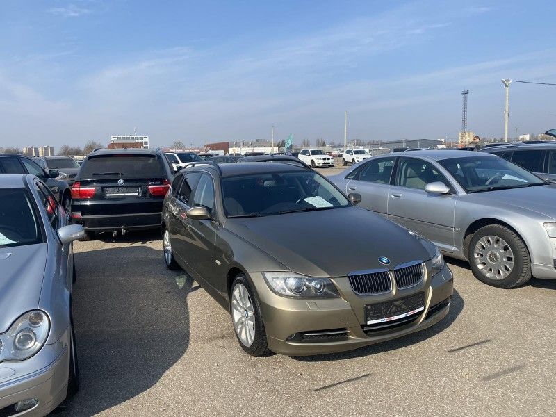 BMW 330 | 1
