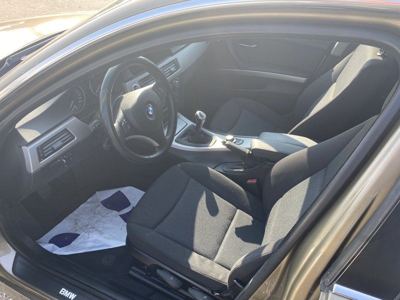 BMW 330 | 3