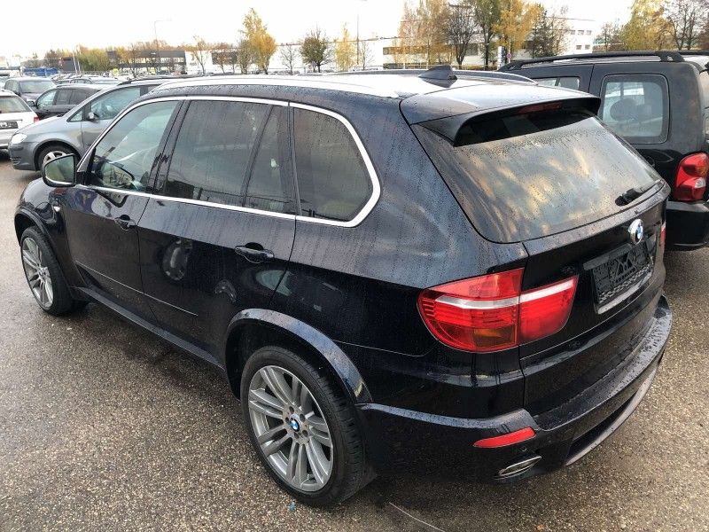 BMW X5 | 4