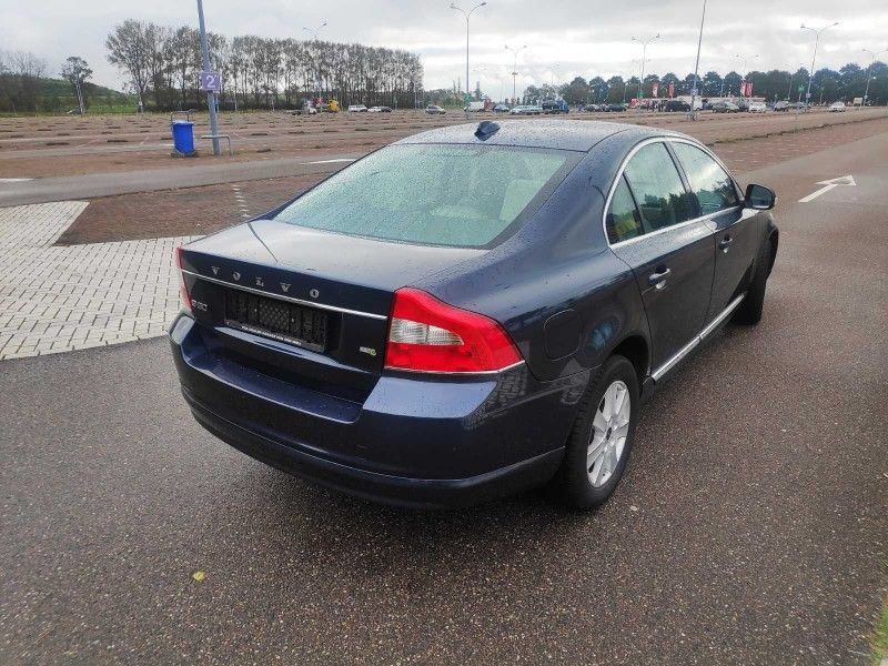 Volvo S80 | 1