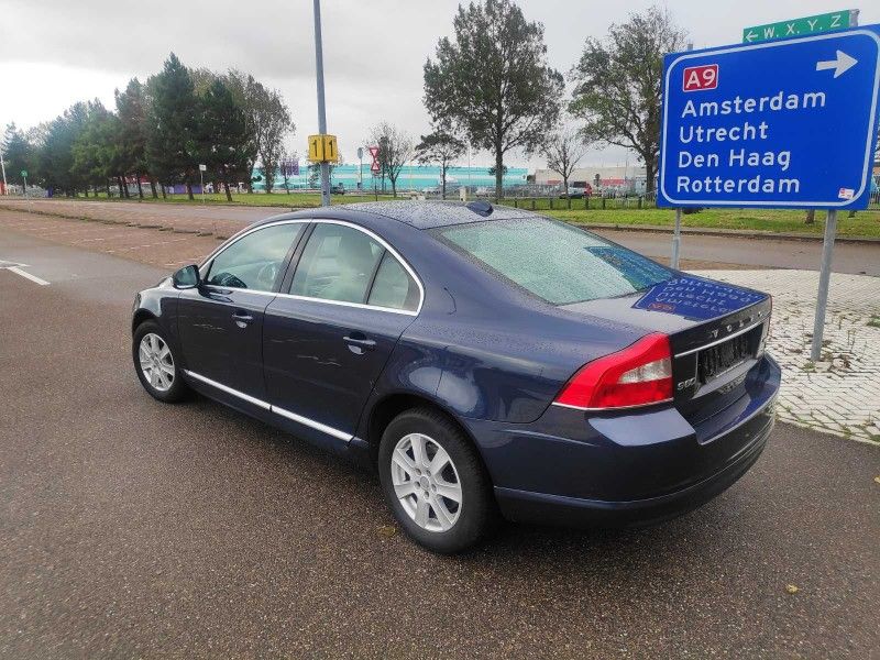Volvo S80 | 9