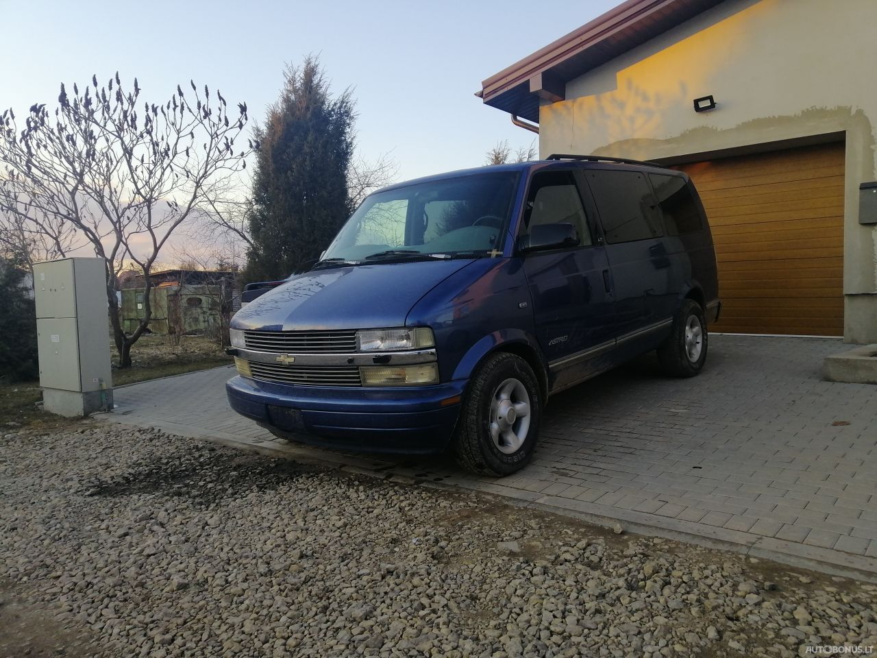 Chevrolet Astro | 2
