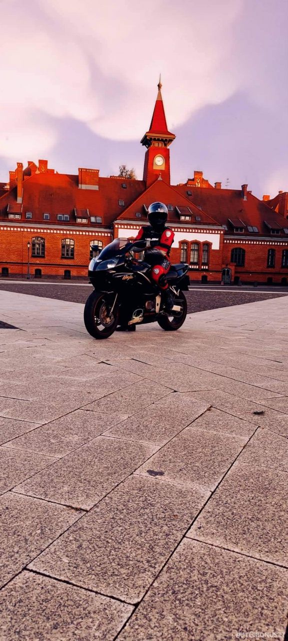 Kawasaki ZXR, Supermoto | 1